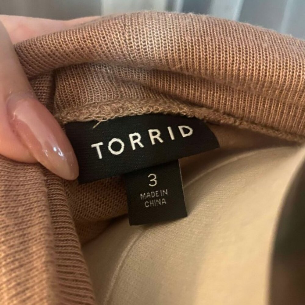 Torrid Size 3 Super Soft Plush Turtleneck Sharkbi… - image 6